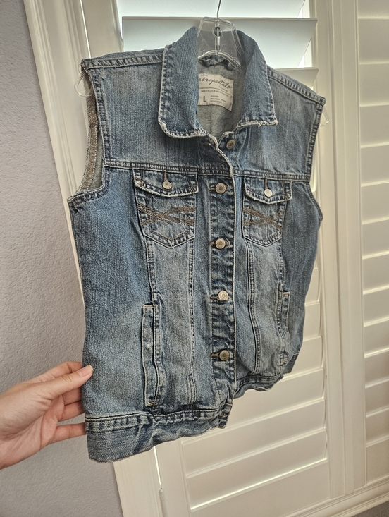 Aéropostale Distressed Blue Denim Vest - Picture 3 of 14